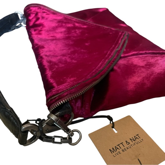 Matt & Nat Fuchsia Velvet Vegan Leather Zipper Trim Envelope Purse Clutch NWT - Picture 5 of 8